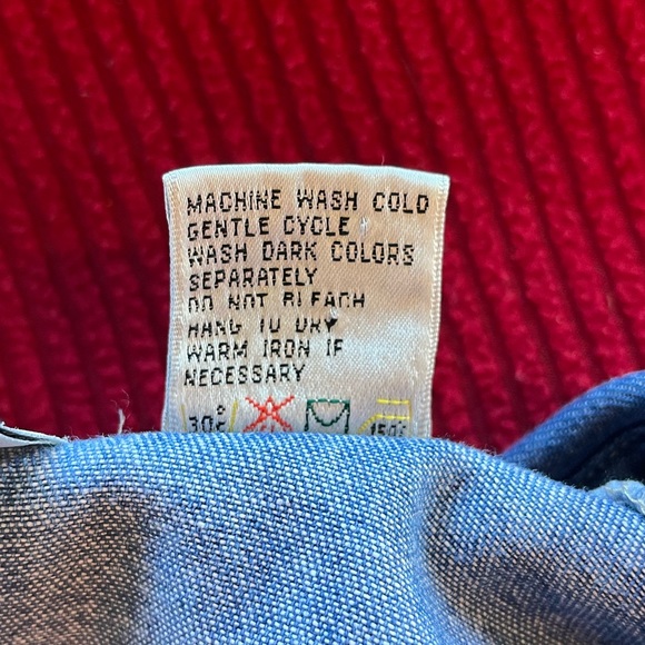 Portraits by Northern Isles Vintage Embroidered Button Down Leaf Design | 14 - Picture 5 of 6